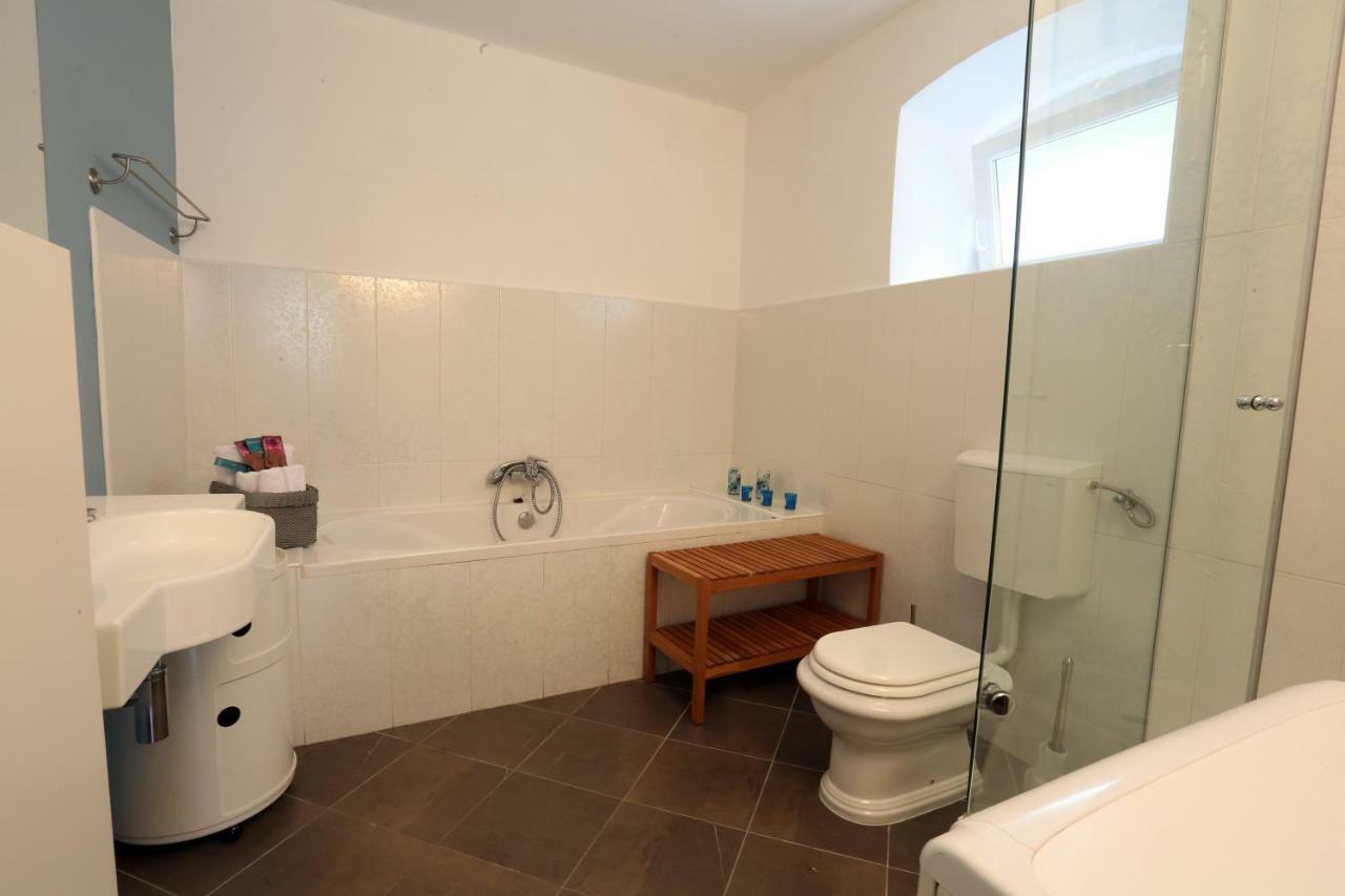 Апартаменты Apartman Laval Trsat Риека Экстерьер фото